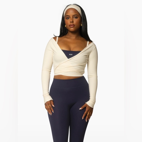 437 The Wrap Top - CREME - Picture 5 of 8